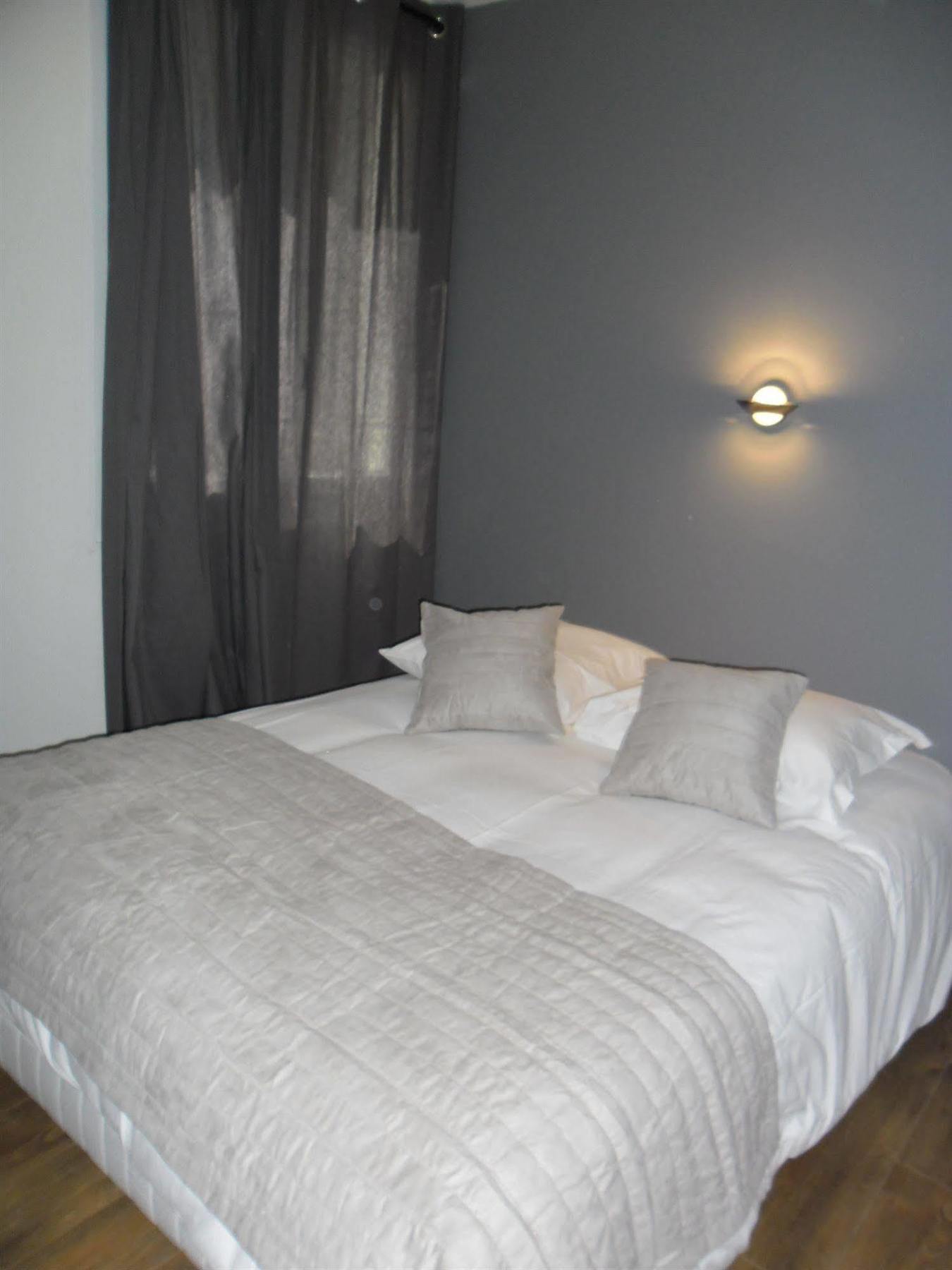 Blue Hotel La Seyne-sur-Mer Buitenkant foto